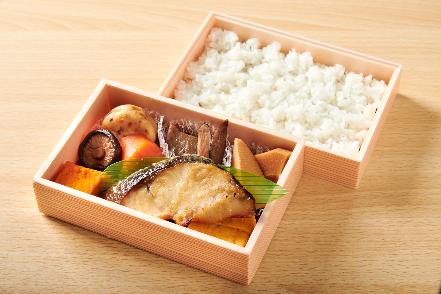 21.【二段弁当】銀ダラ江戸甘味噌焼弁当